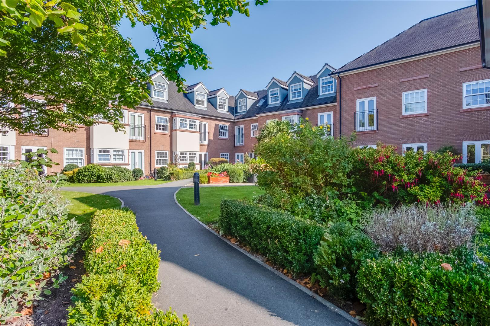 Hinderton Road, Neston Constables Estate Agents
